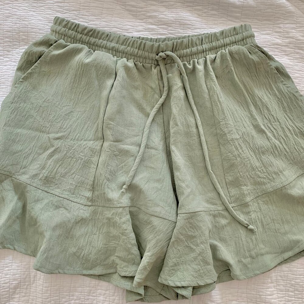 Impressions Desert Sensation High Waist Shorts In Sage